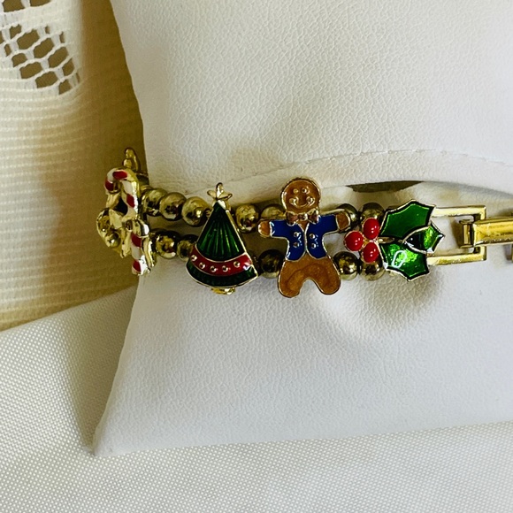 Avon Christmas Sliding Enamel Charms Bracelet Gold Tone 7" Holly Gingerbread - Picture 6 of 8